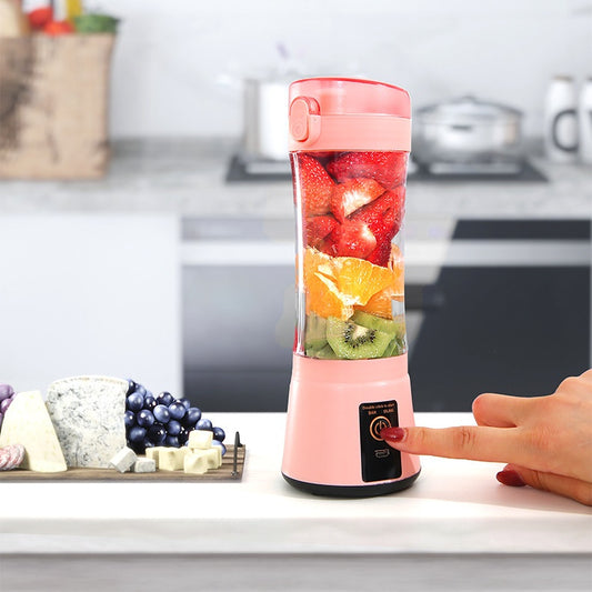 Portable Electric Fruit Juicer – USB Rechargeable Mini Smoothie Blender
