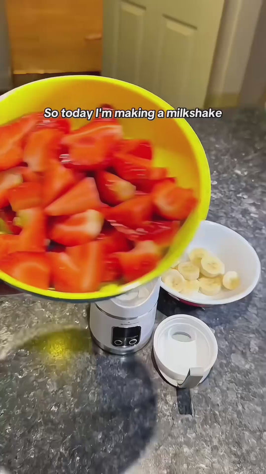 Portable Smoothie Blender Bottle